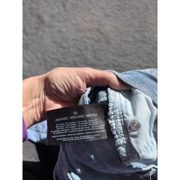 Gloria Vanderbilt “ All Around Slimming” Amanda Crop Sz. 10 Jeans . Cute, Comf - Picture 9 of 10